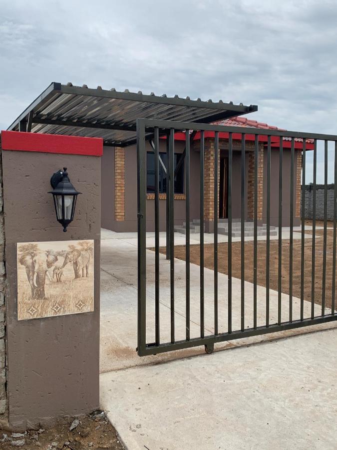 Elephant House, 2 Bedroom House, Next To Pilanesberg And Sun City Mogwase 外观 照片